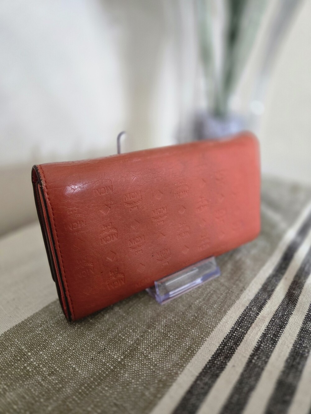 MCM Coral Red Embossed Leather Long Wallet with Gold Plate - Picture 6 of 16